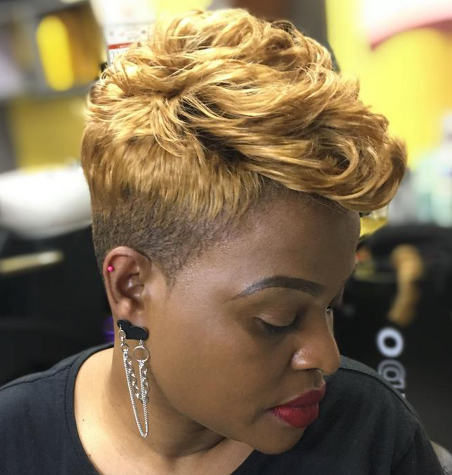 Akodo Salon hairstyle